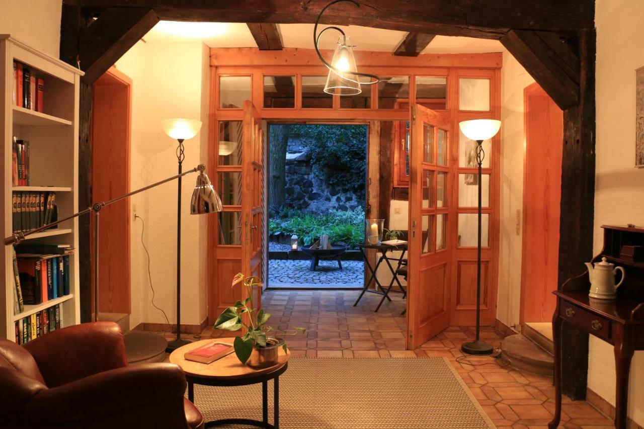Alte Pfarre Gudensberg Apartment Екстериор снимка