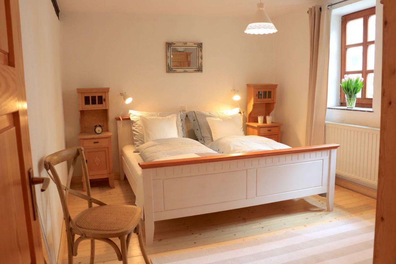 Alte Pfarre Gudensberg Apartment Екстериор снимка