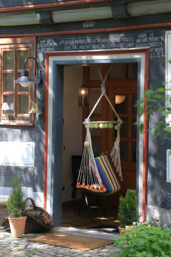 Alte Pfarre Gudensberg Apartment Екстериор снимка